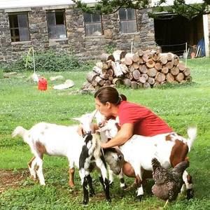 Meet your Posher, Becky